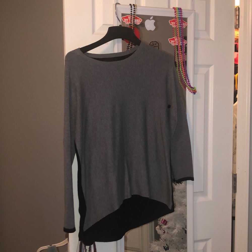 Super cute grey/ black sweater!